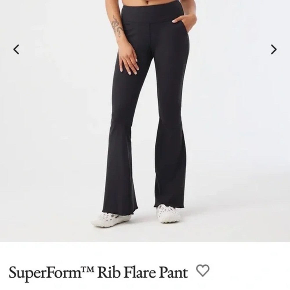 Outdoor Voices Ribbed Flare Legging size medium